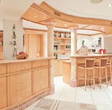 Garni Dorfschmiede Szálloda