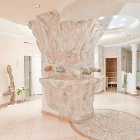 Garni Dorfschmiede Otel