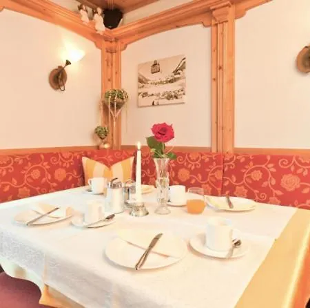 Garni Dorfschmiede Otel *