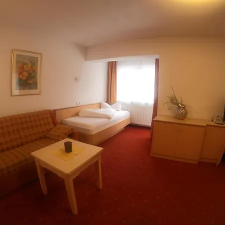 Otel Garni Dorfschmiede Ischgl