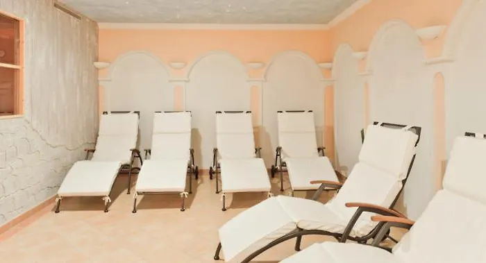 Garni Dorfschmiede فندق *